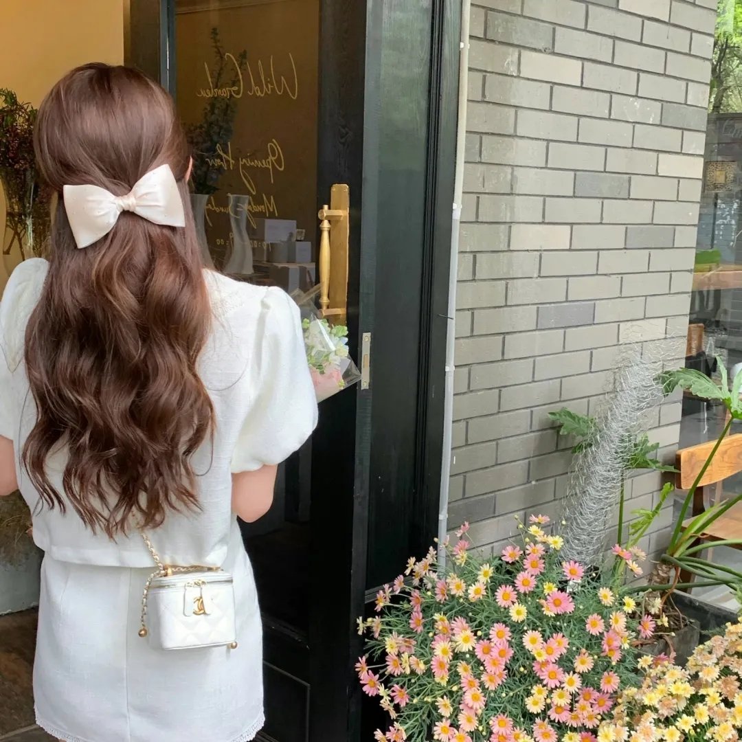 麻烦中的女人
